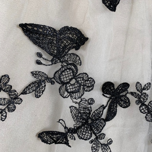 Chicwish 3D Butterfly Double Layered Mesh Beige Midi Skirt READ - Picture 9 of 11